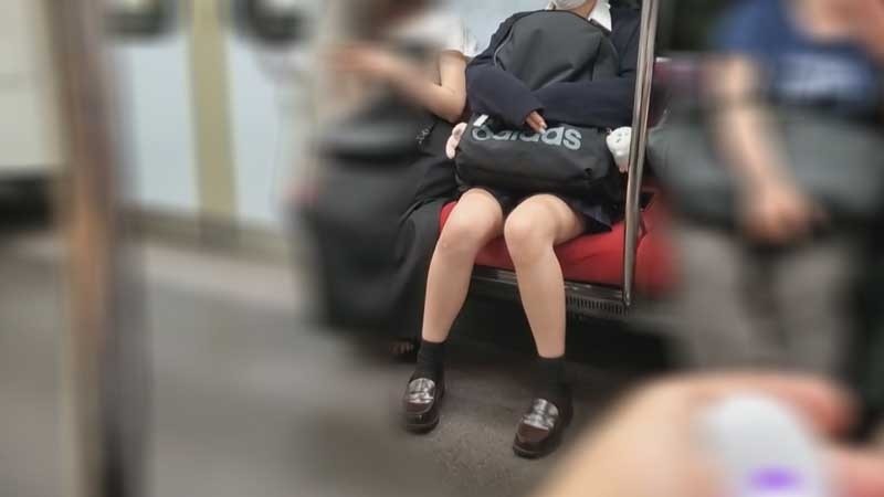 FC2-PPV-3067566 – Prefectural General Course ② Small Animal Girl. – Put the remote control rotor in the pussy and take the train…