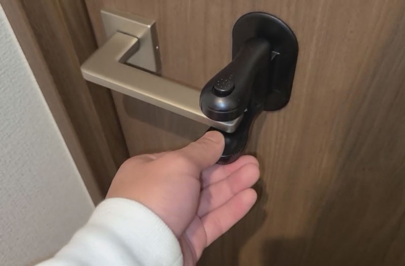 FC2-PPV-3246288 – [Individual] Confined at Home and Crazy Beautiful Breasts Young Wife Being Confined for a Long Time and Developing Stockholm Disease, She Embraces Love and Trust in Her Subordinates