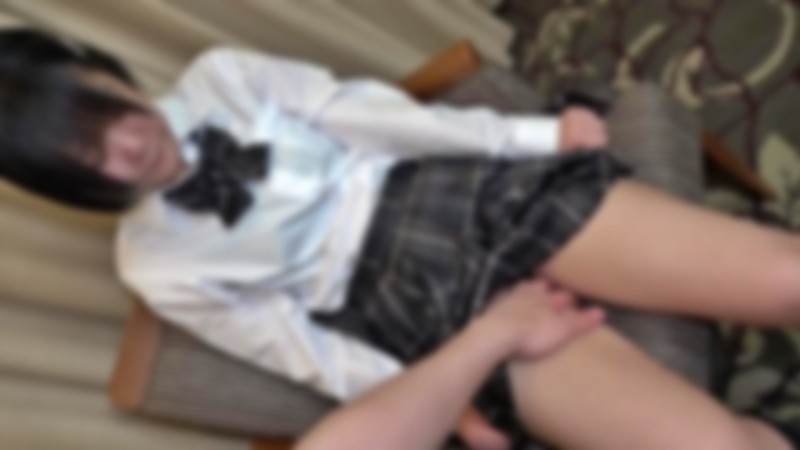 FC2-PPV-3232483 – A freshman in his teens. – I have a boyfriend, but when he inserts without a rubber for the first time in my life, my sensitivity explodes. – After the act, the second round with wet hair in the shower, continuous vaginal cum shot.