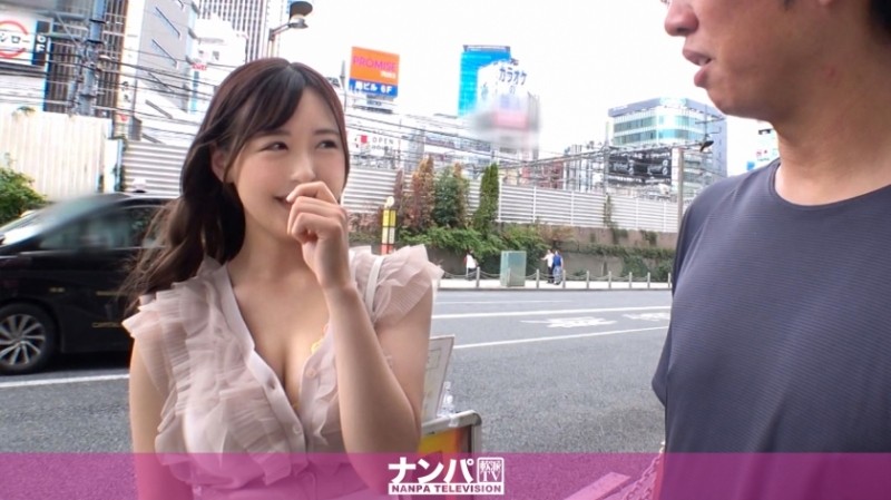 200GANA-2978 – Seriously soft, first shot. – 2006 The big-breasted girl I picked up in Shinjuku had a sensitive body that hasn't been around for half a year! – Her weak point was exploited and her huge breasts were exposed! – When I took off my pa