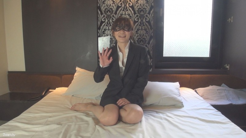 FC2-PPV-905033 – -PPV 905033 [Half price 500 yen] "Insert for 25 minutes" Two consecutive shots to a 50-year-old flower arrangement master pet married woman Creampie + belly shot "You, this is the difference between you and your husband. Fi