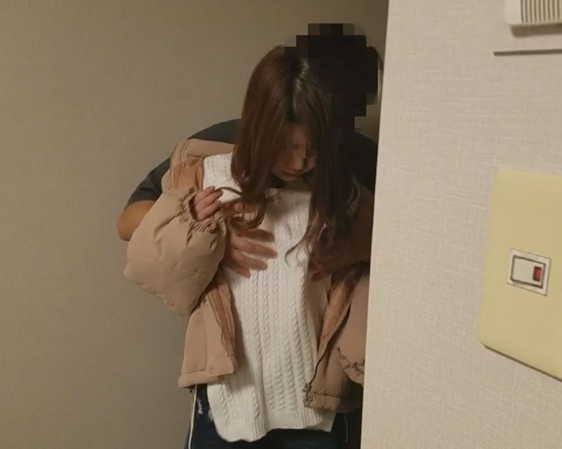 FC2-PPV-1591011 – [Individual] Humiliated a naive young wife who was married at a different age due to company bankruptcy with a stranger's stick and cummed with a sad expression